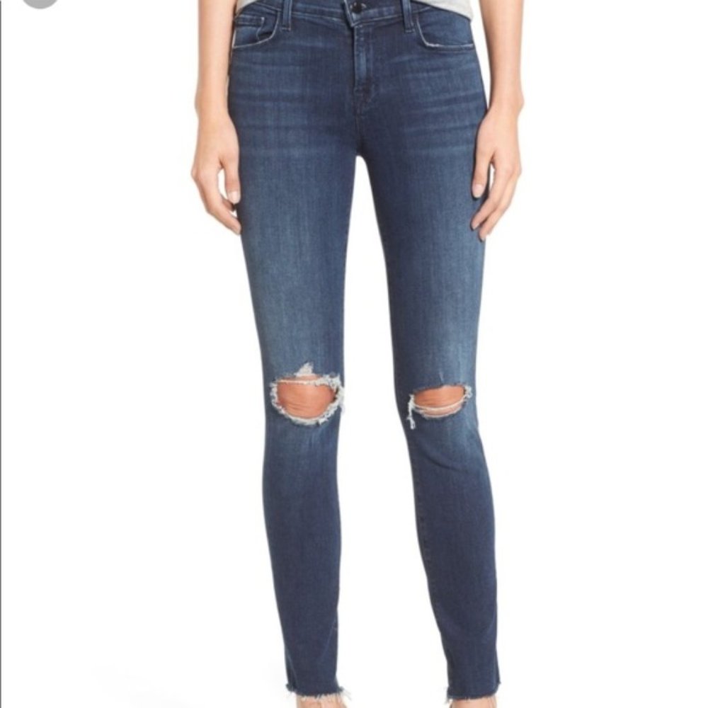 EUC J brand 811 ankle Skinny Leg Arcadia 27 distressed
